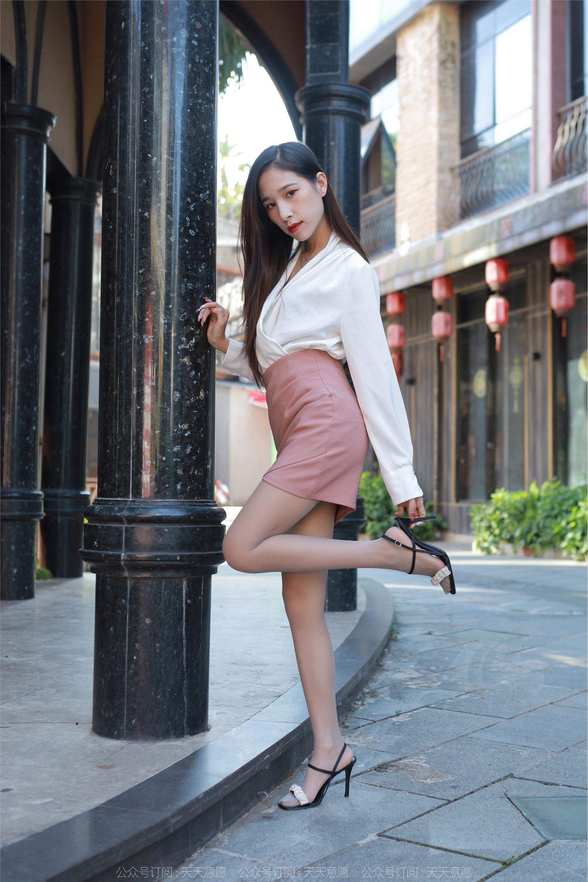 IESS异思趣向  2022.10.27 丝享家 1250 美子《街角的爱人》